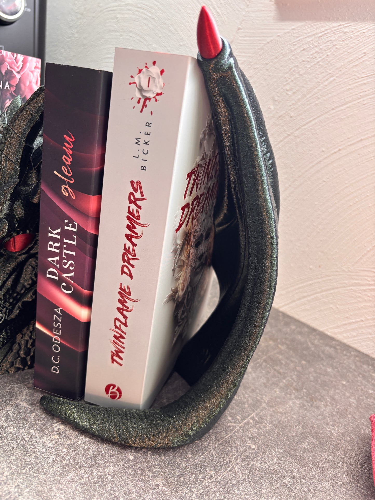 Drachen Bücherstütze