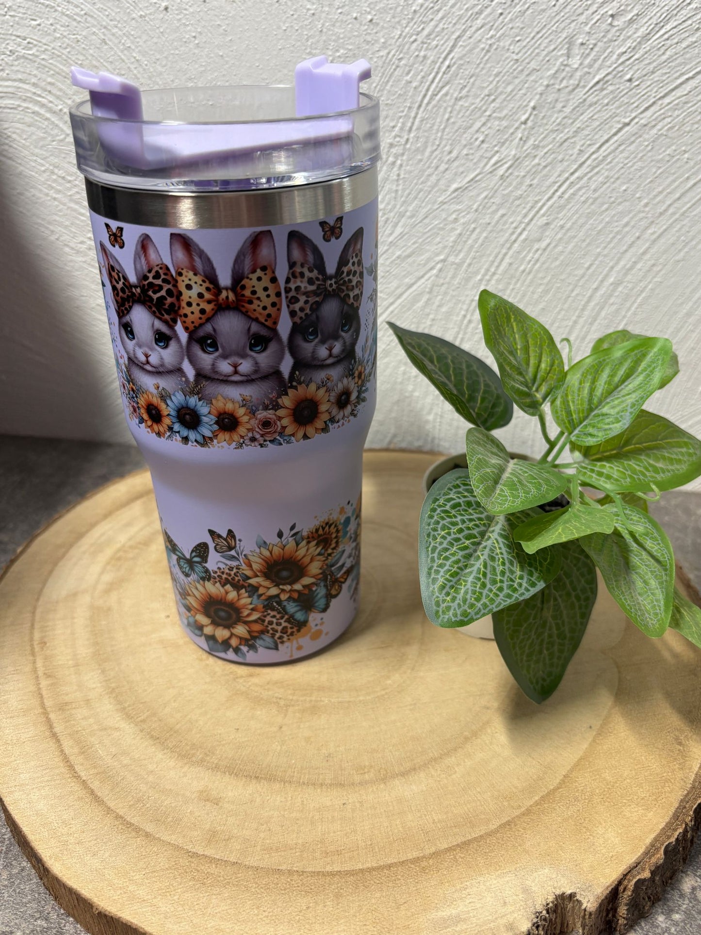 Tumbler 20 oz mit Hase lila