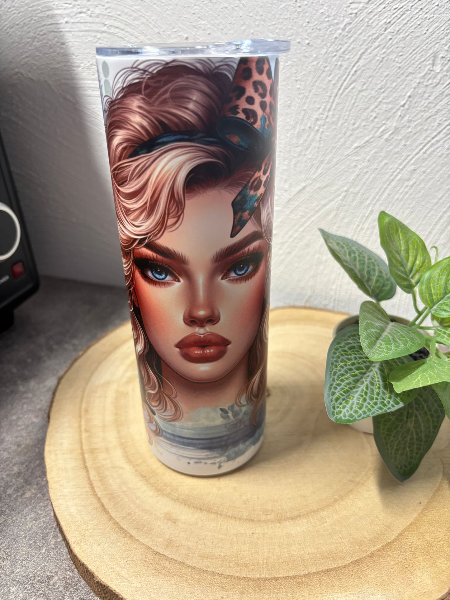 Tumbler 20 oz Leo Girl