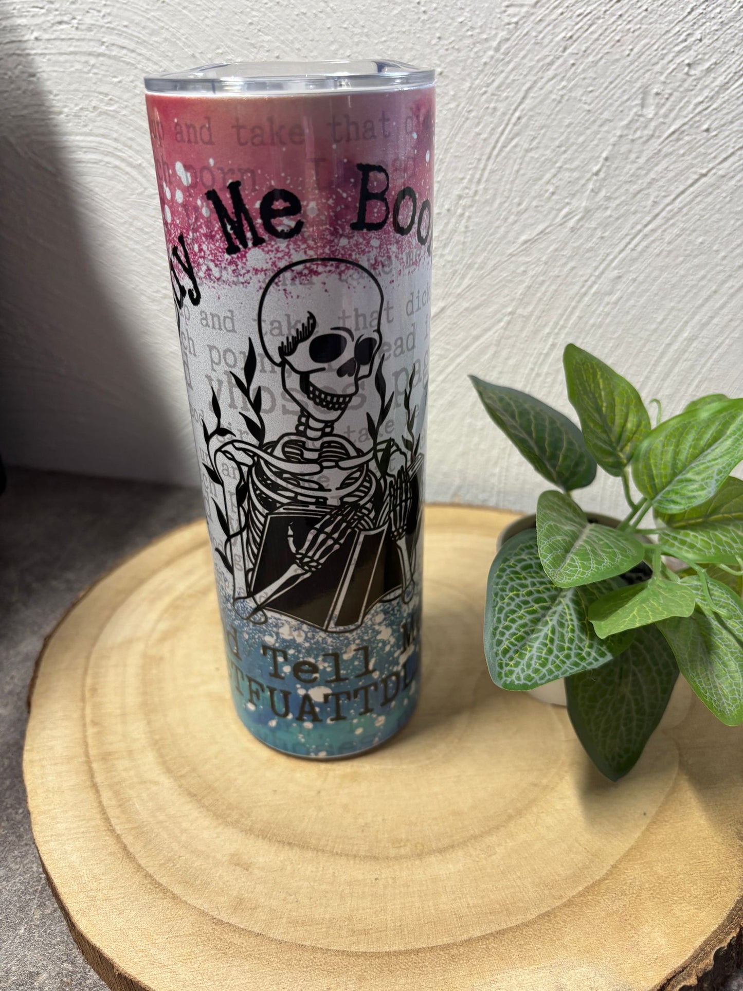 Tumbler 20 oz Bücher Skelett