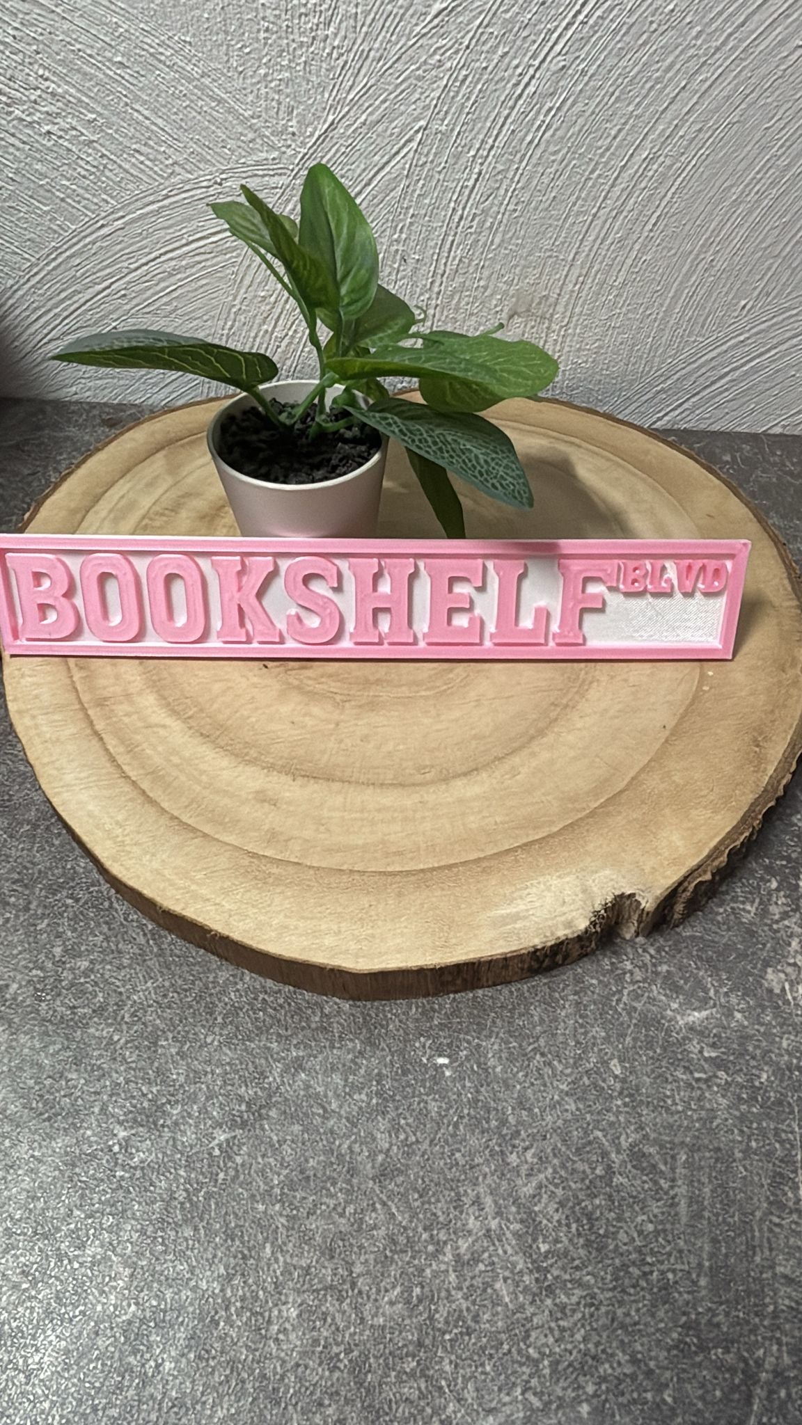 Dekoschild Bookshelf