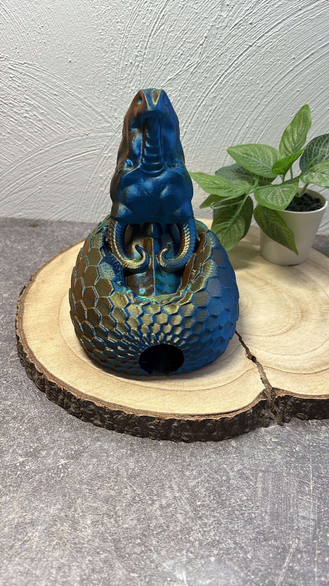 Würfelturm Baby Drachen