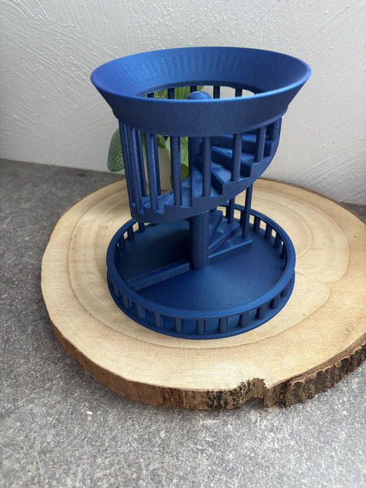 B - Ware Würfelturm